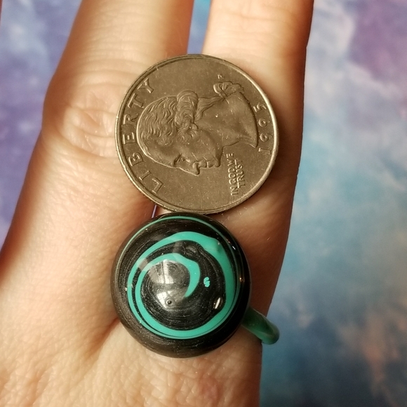 Relisted -chunky green black ring hand made size 11 - Picture 3 of 9